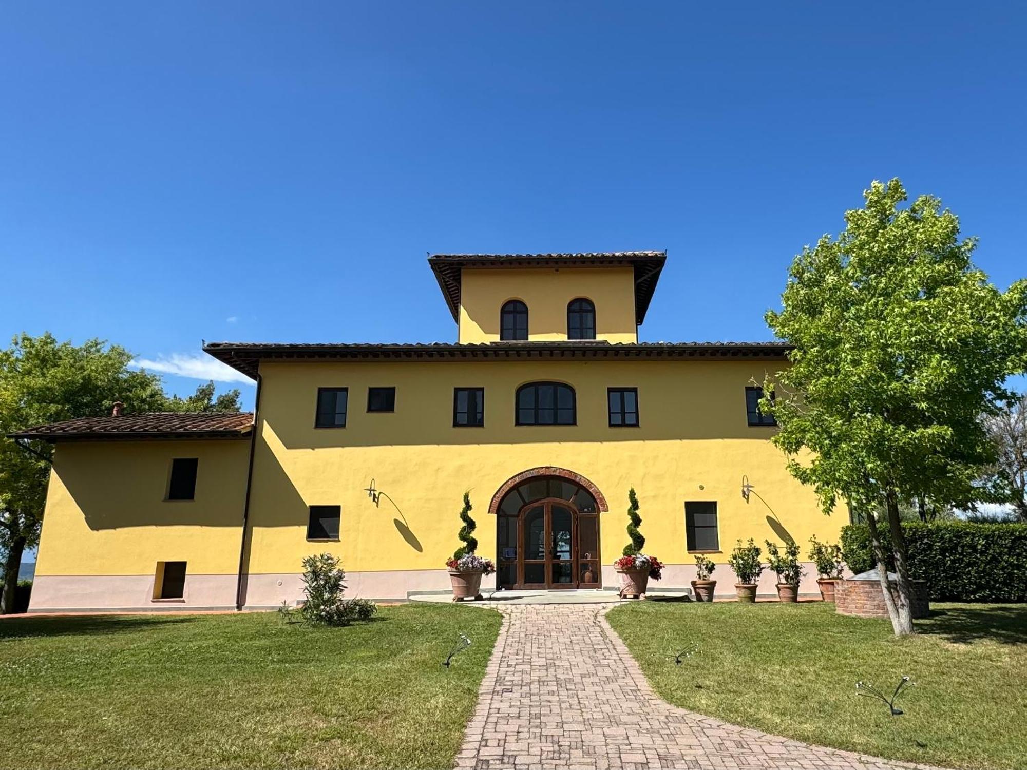 Agriturismo Cascina Cipressa San Romano  Eksteriør billede